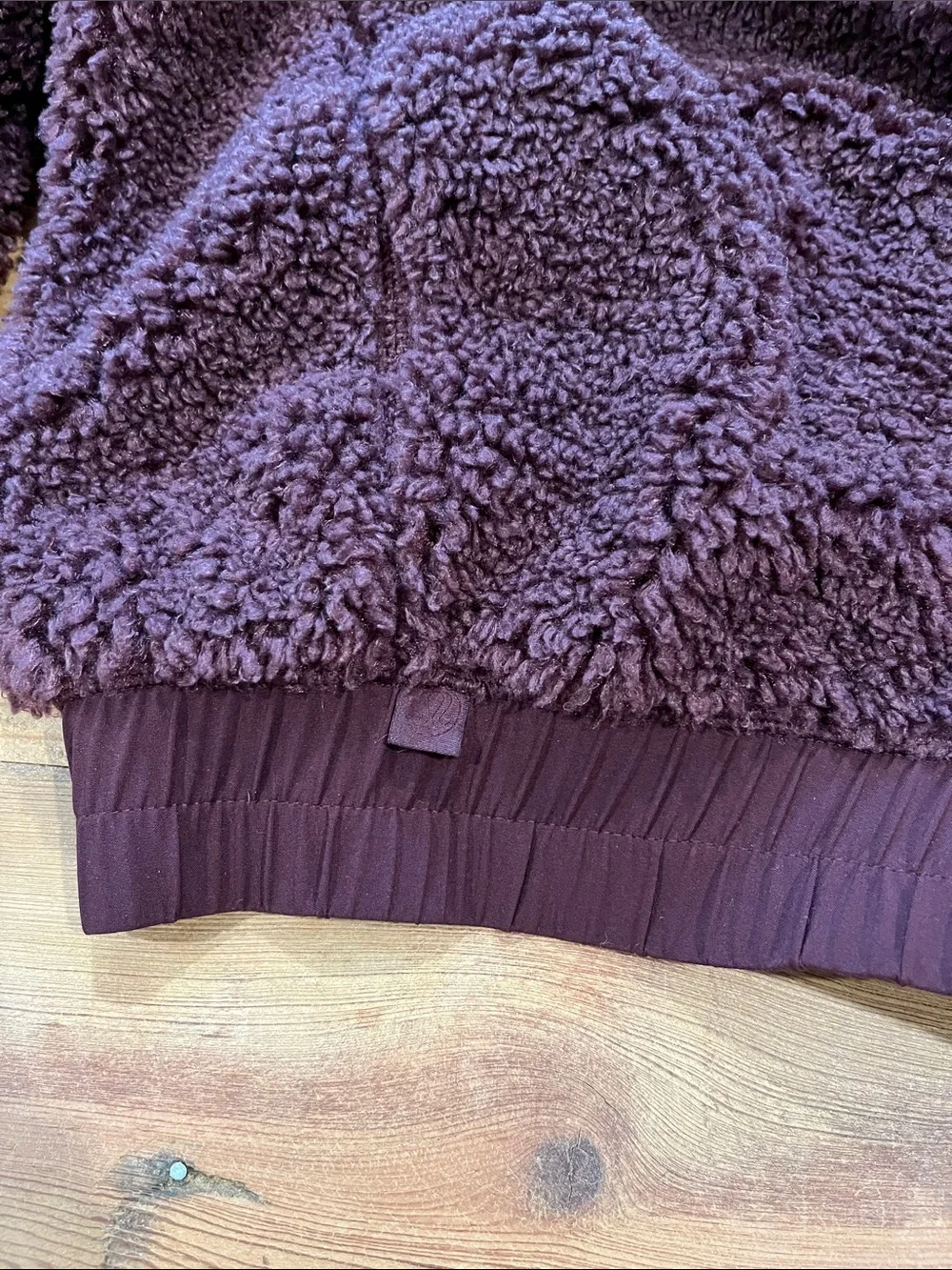 lululemon athletica burgundy size